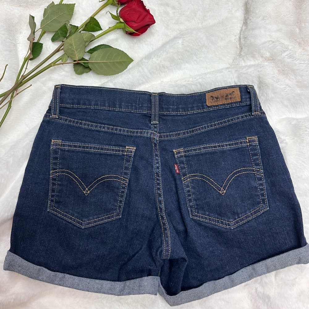Levi’s Jean Shorts - Picture 2 of 3